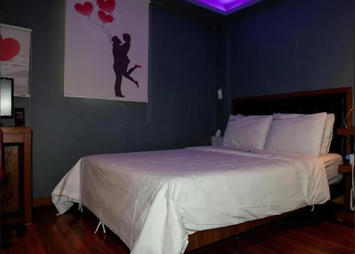 Nidonado Motel *